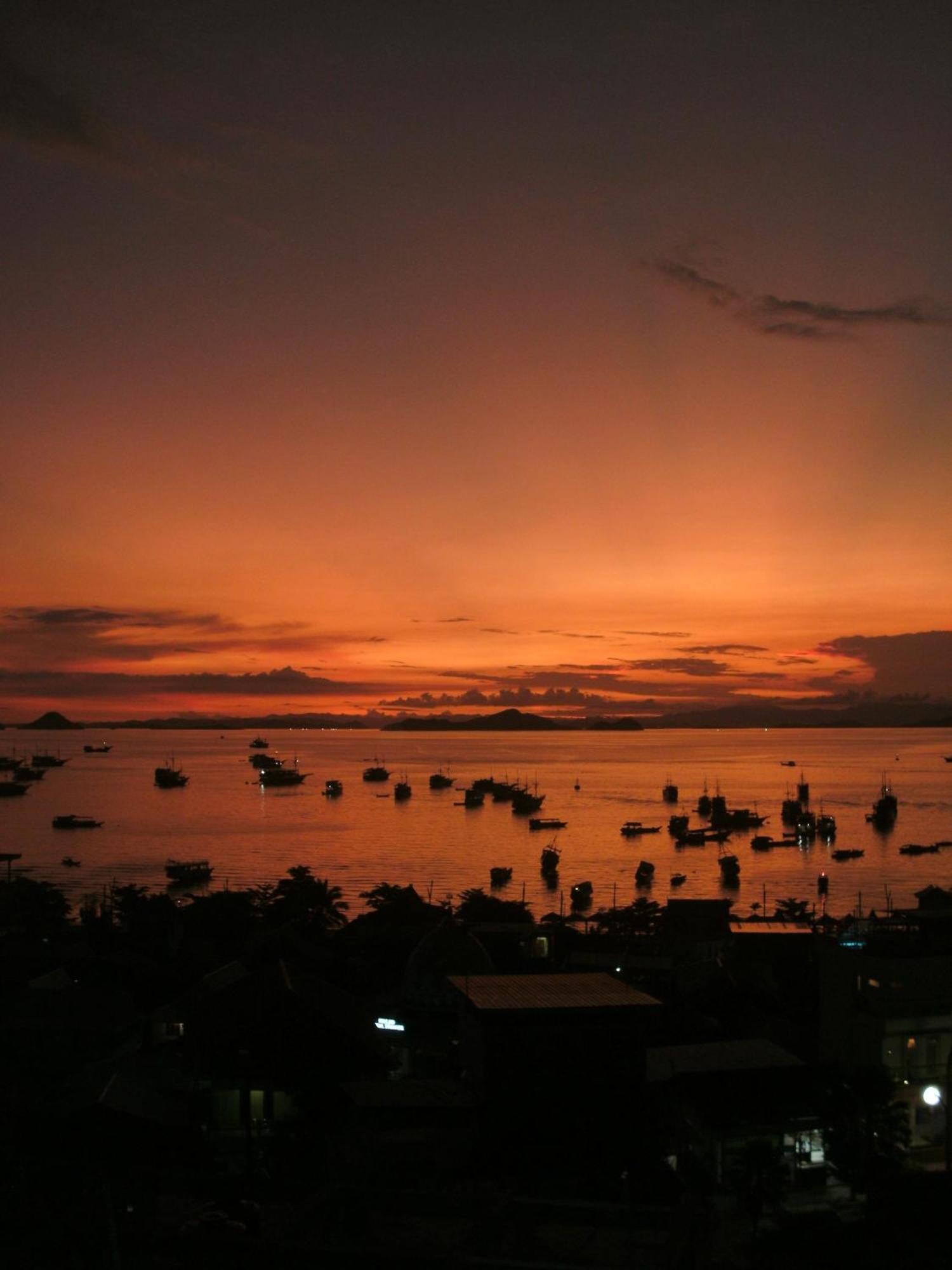 A Pousada De Nata Labuan Bajo Exterior foto